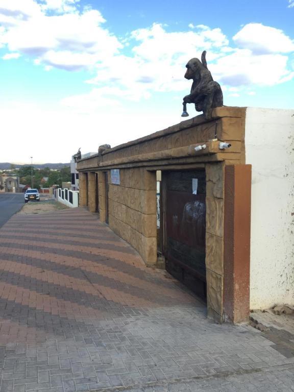 Good Living Bed And Breakfast Windhoek Luaran gambar