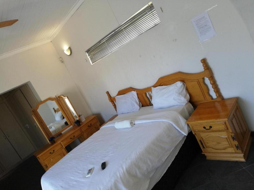 Good Living Bed And Breakfast Windhoek Luaran gambar