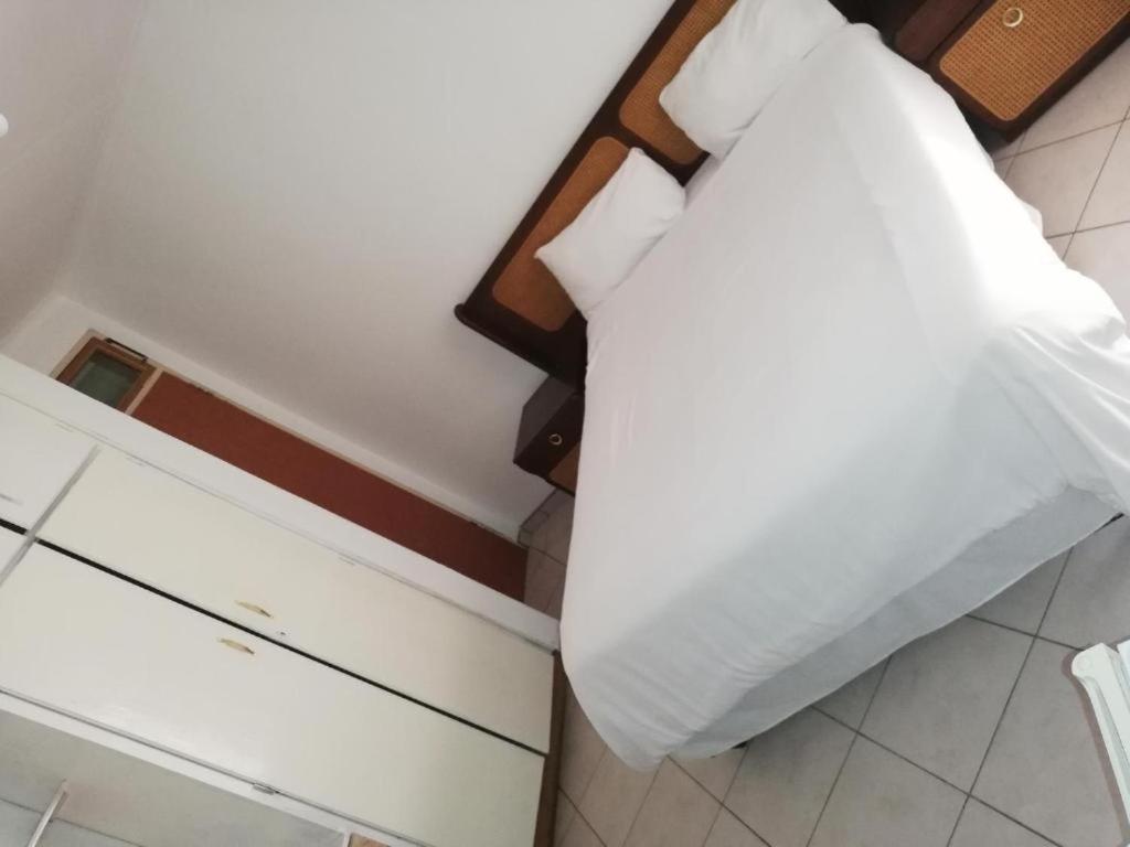 Good Living Bed And Breakfast Windhoek Luaran gambar